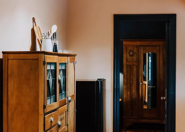 The Gully - Dreamy Cabin On Acres Of Outback Charm